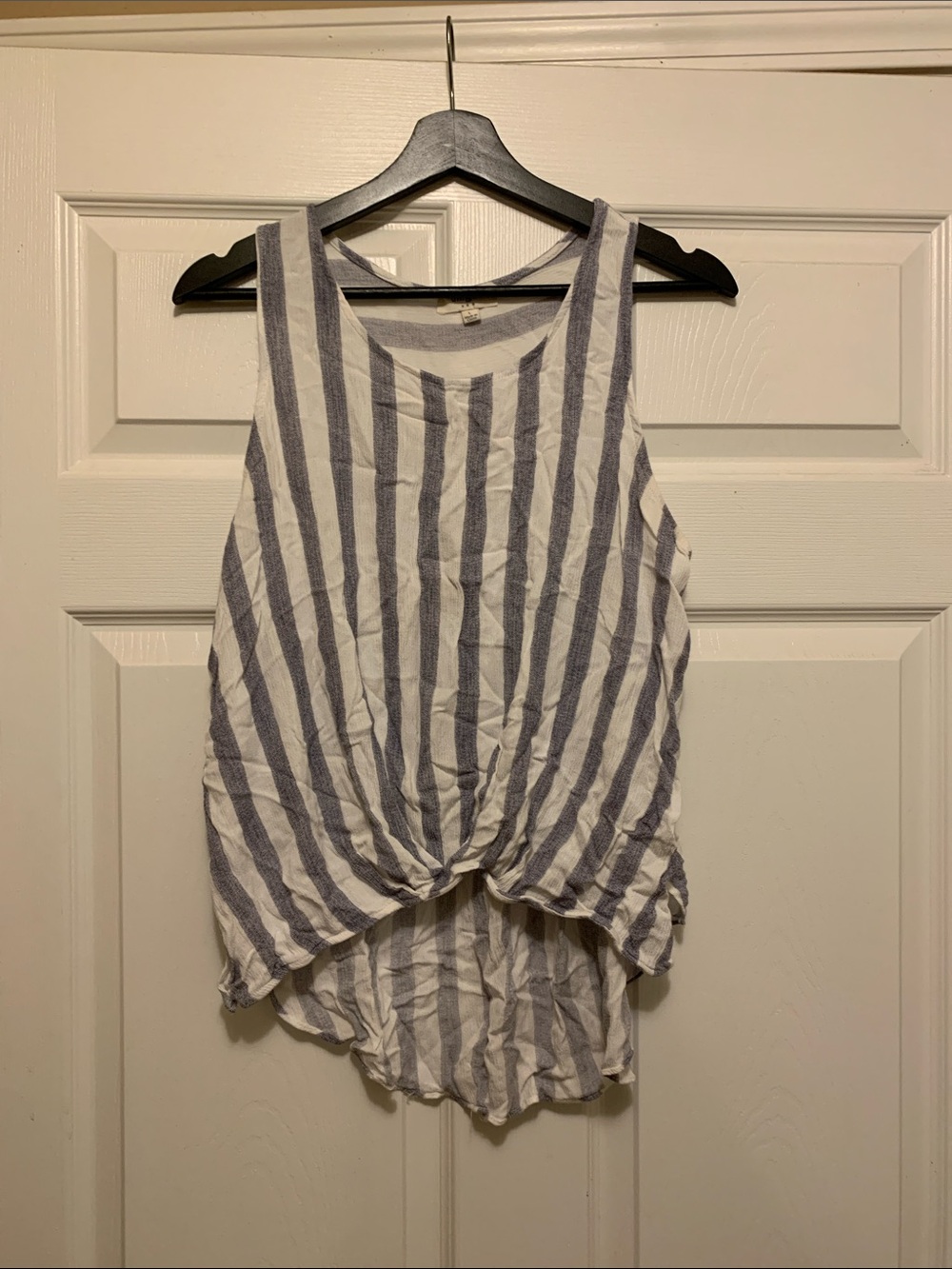 Umgee White & Navy Vertical Stripe Knot Tank